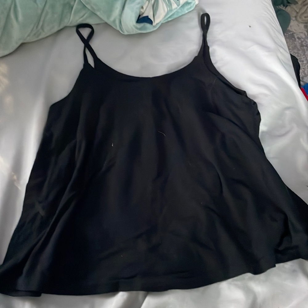 Black flowy tank